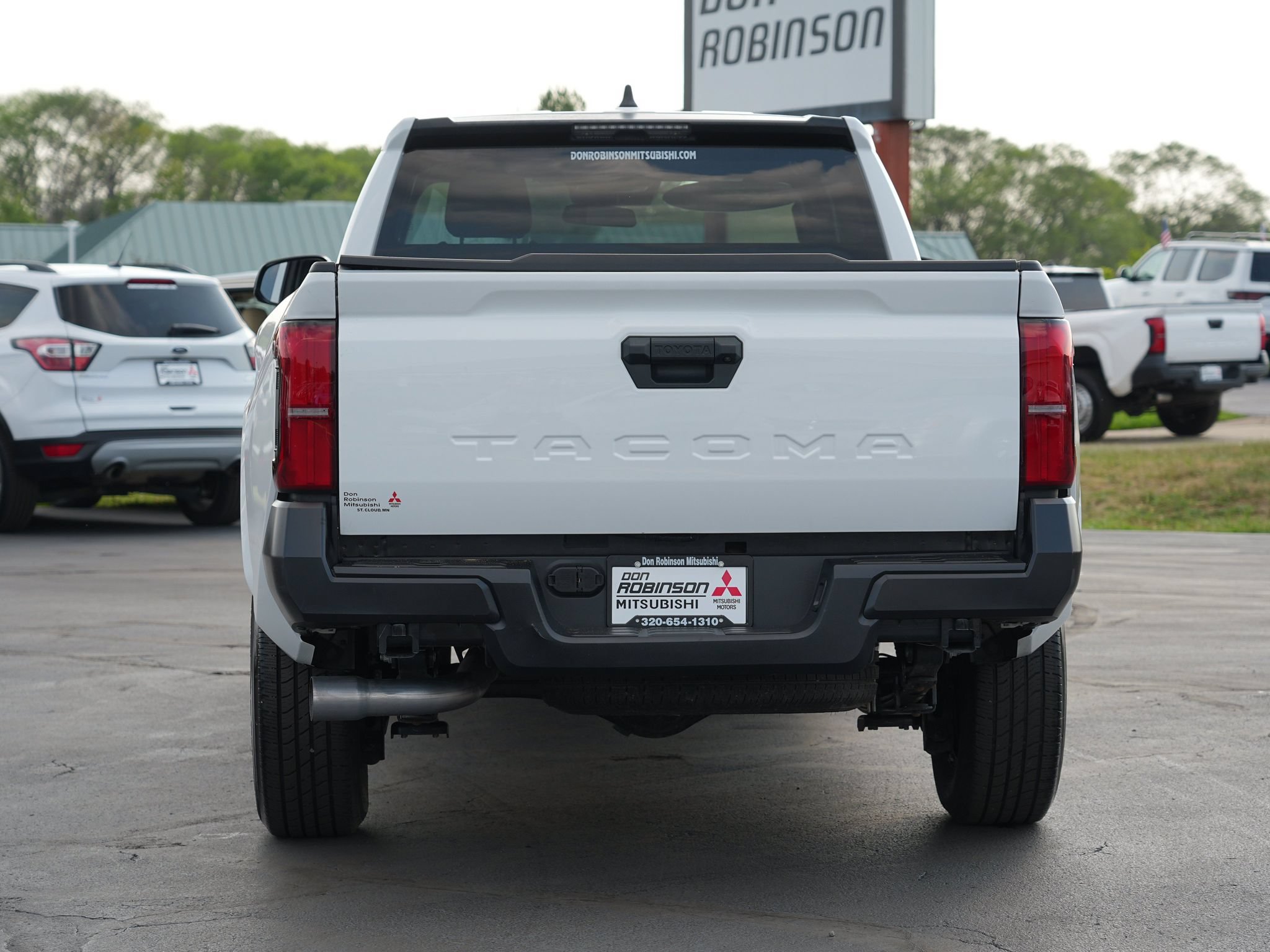 Used 2025 Toyota Tacoma SR RWD image 4