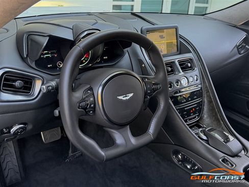 Used 2019 Aston Martin DBS Superleggera RWD image 28