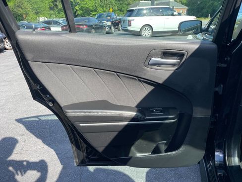 Used 2019 Dodge Charger Scat Pack RWD image 23