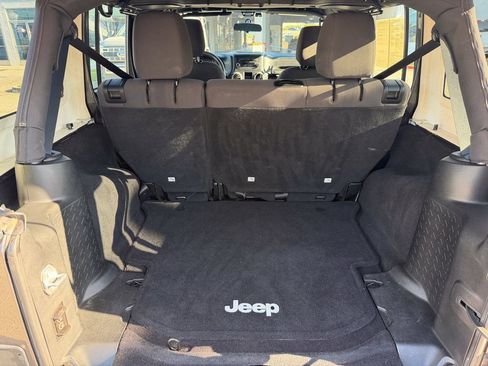 Used 2016 Jeep Wrangler Unlimited Sport AWD/4WD image 20