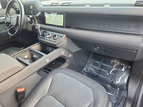 Used 2023 Land Rover Defender 110 X-Dynamic SE image 27