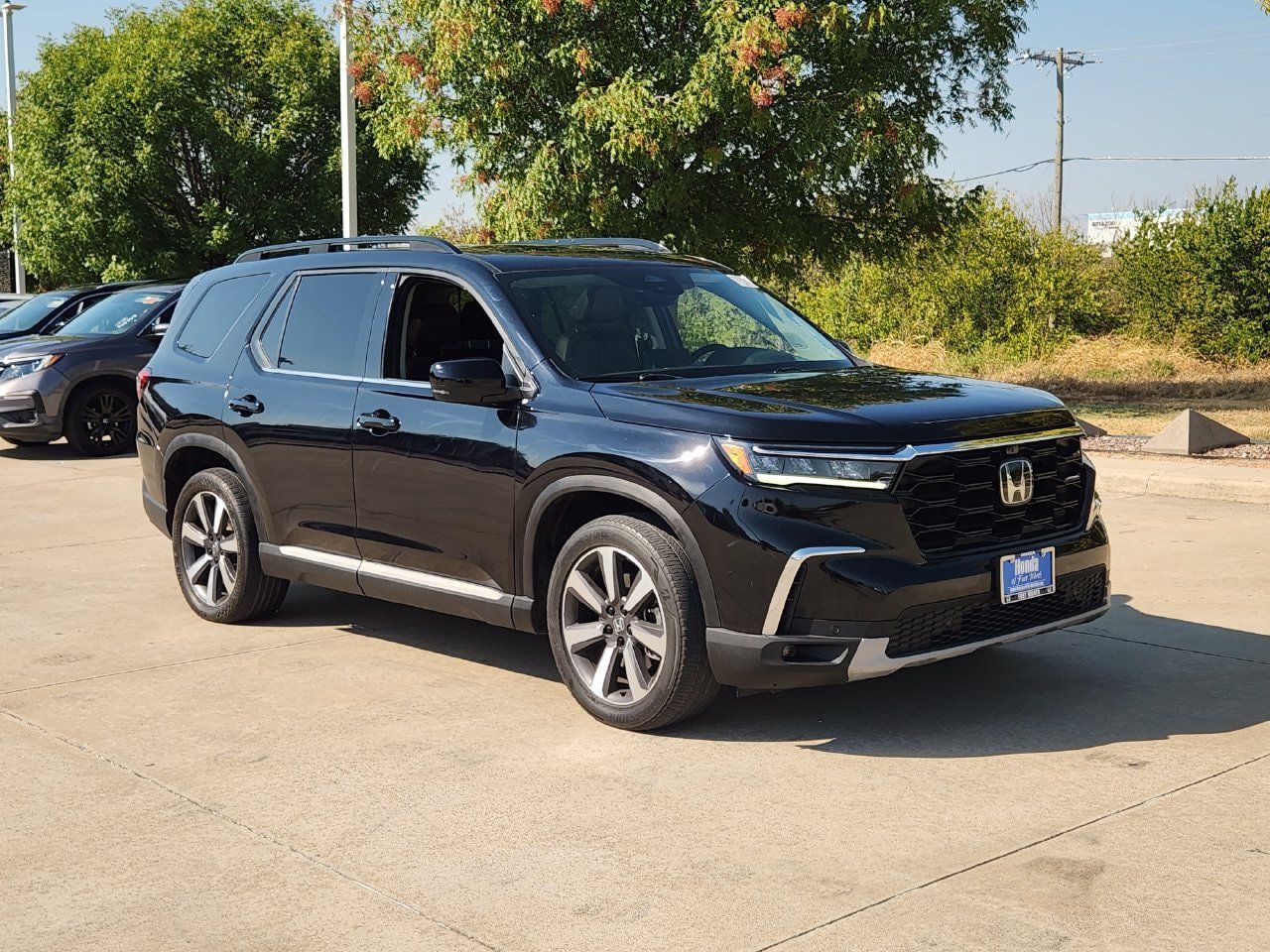 Used 2023 Honda Pilot Elite image 1