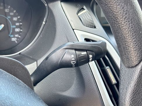 Used 2012 Ford Focus SE FWD image 24