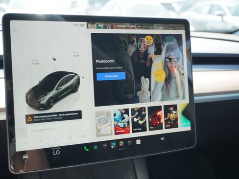 Used 2023 Tesla Model 3 Standard Range RWD image 25