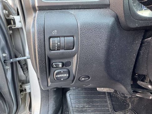 Used 2012 Subaru Forester 2.5X Limited image 13