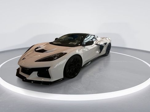 Used 2025 Chevrolet Corvette ZR1 w/ Stealth Interior Trim Package image 4