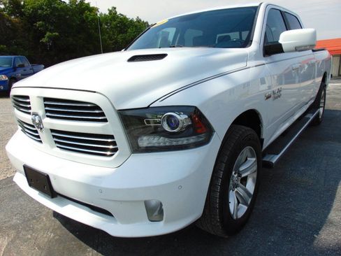 Used 2016 RAM 1500 Sport w/ Convenience Group AWD/4WD image 4