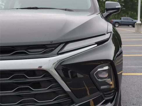 Used 2023 Chevrolet Blazer LT AWD/4WD image 12