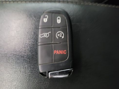 Used 2020 Jeep Compass Latitude w/ Popular Equipment Group image 32