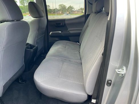 Used 2021 Toyota Tacoma SR5 AWD/4WD image 20