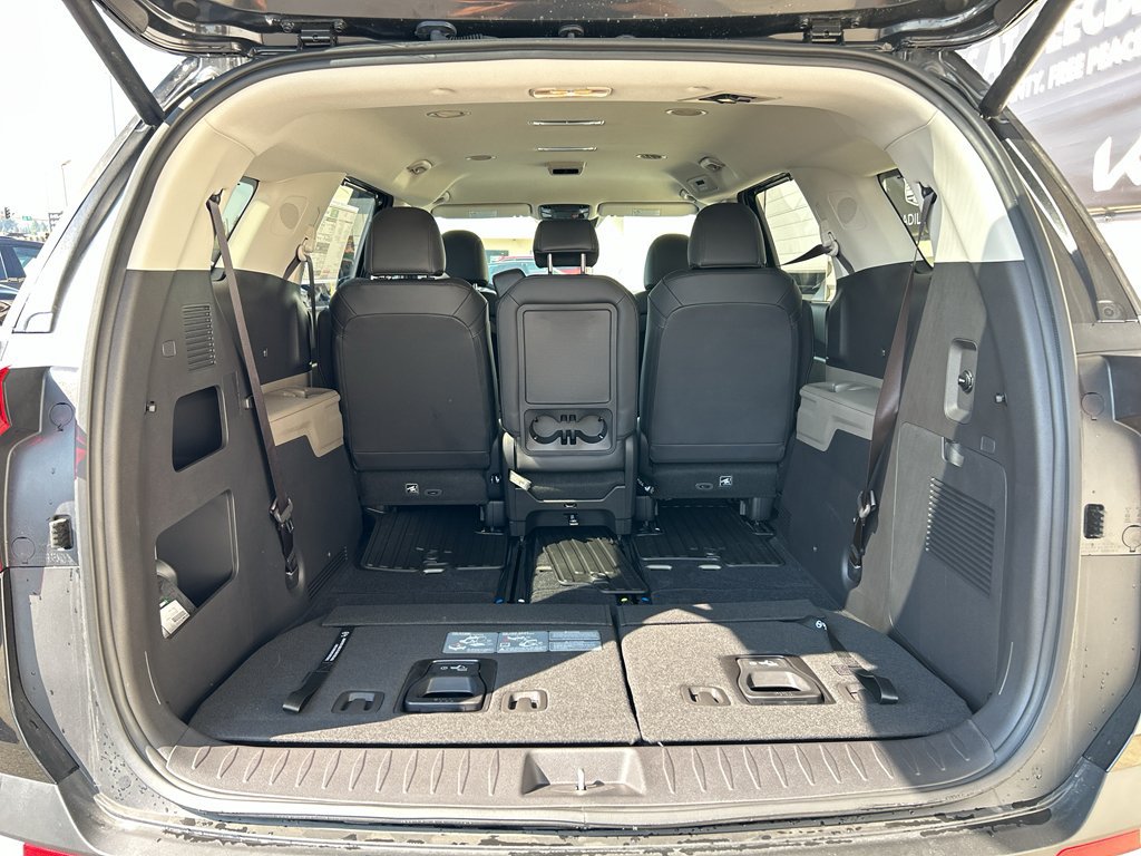 New 2026 Kia Carnival EX FWD image 13