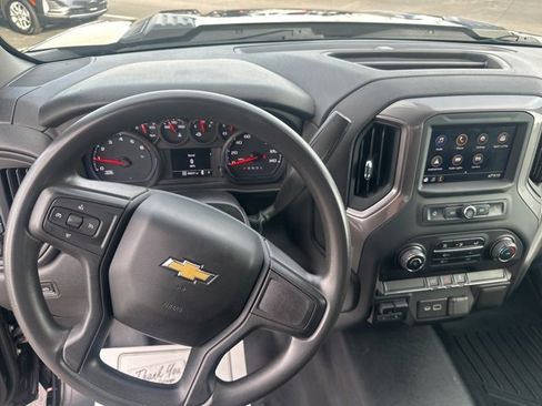 Used 2023 Chevrolet Silverado 2500 Custom w/ Custom Convenience Package image 2