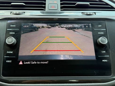 Used 2024 Volkswagen Tiguan SE R-Line FWD image 15