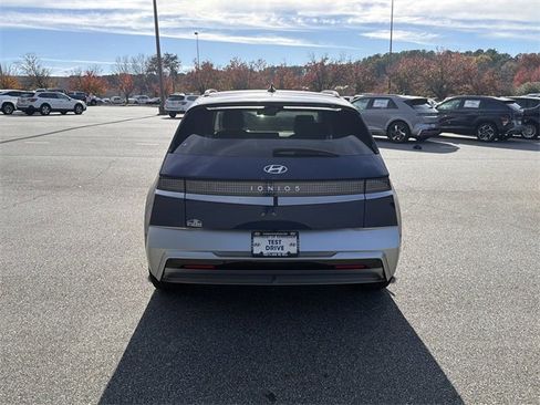 New 2026 Hyundai Ioniq 5 Limited image 6