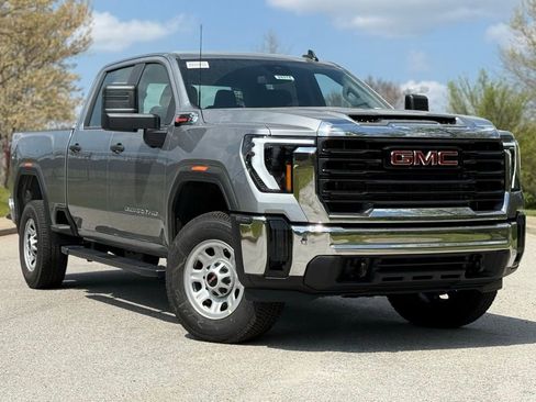 New 2026 GMC Sierra 2500 Pro w/ Max Trailering Package image 2