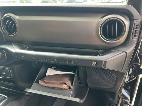 Certified 2018 Jeep Wrangler Sport AWD/4WD image 43