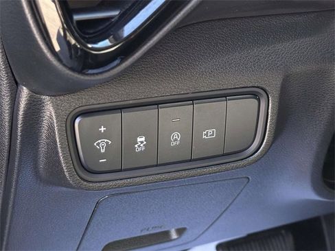 Certified 2023 Kia Soul S image 9