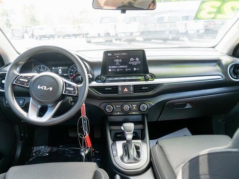 Used 2023 Kia Forte LXS w/ LXS Technology Package image 13