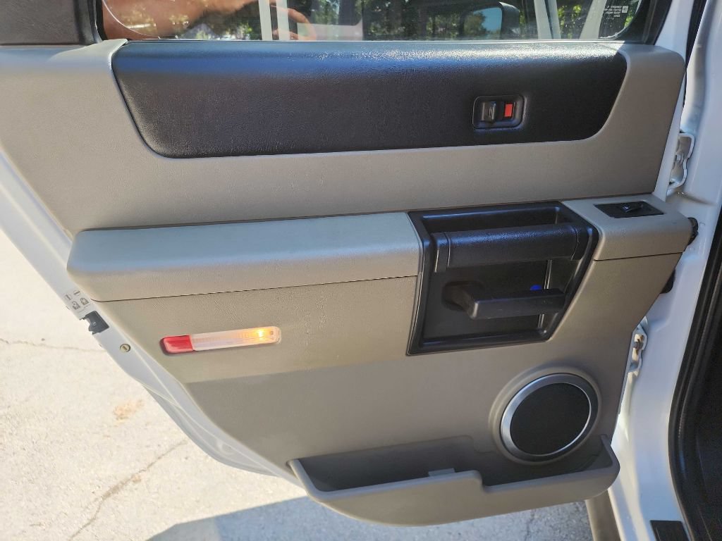 Used 2007 HUMMER H2 SUT AWD/4WD image 27