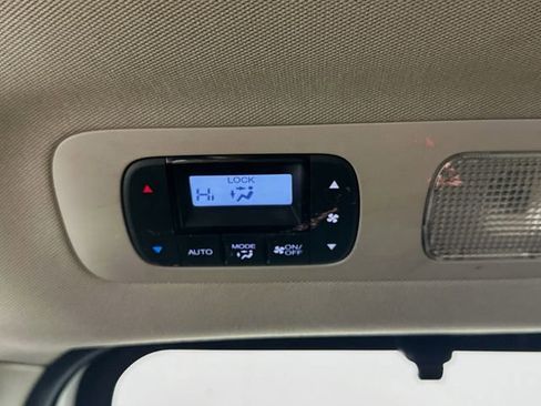 Used 2014 Honda Odyssey Touring image 29