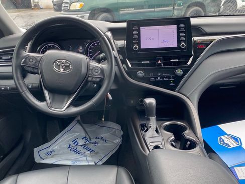 Used 2023 Toyota Camry SE AWD/4WD image 9
