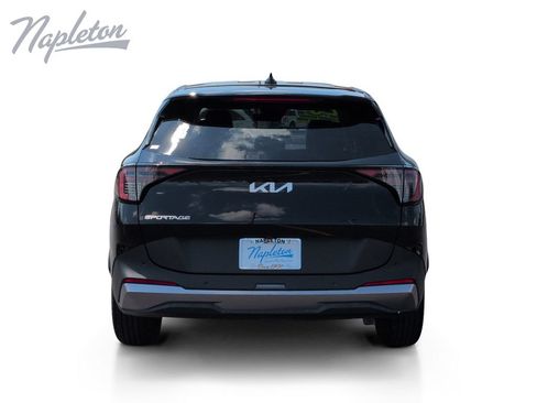 Used 2026 Kia Sportage LX FWD image 4