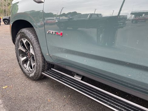 New 2026 GMC Yukon AT4 w/ AT4 Premium Package AWD/4WD image 15
