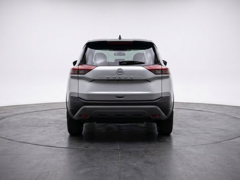 Used 2025 Nissan Rogue SV FWD image 7