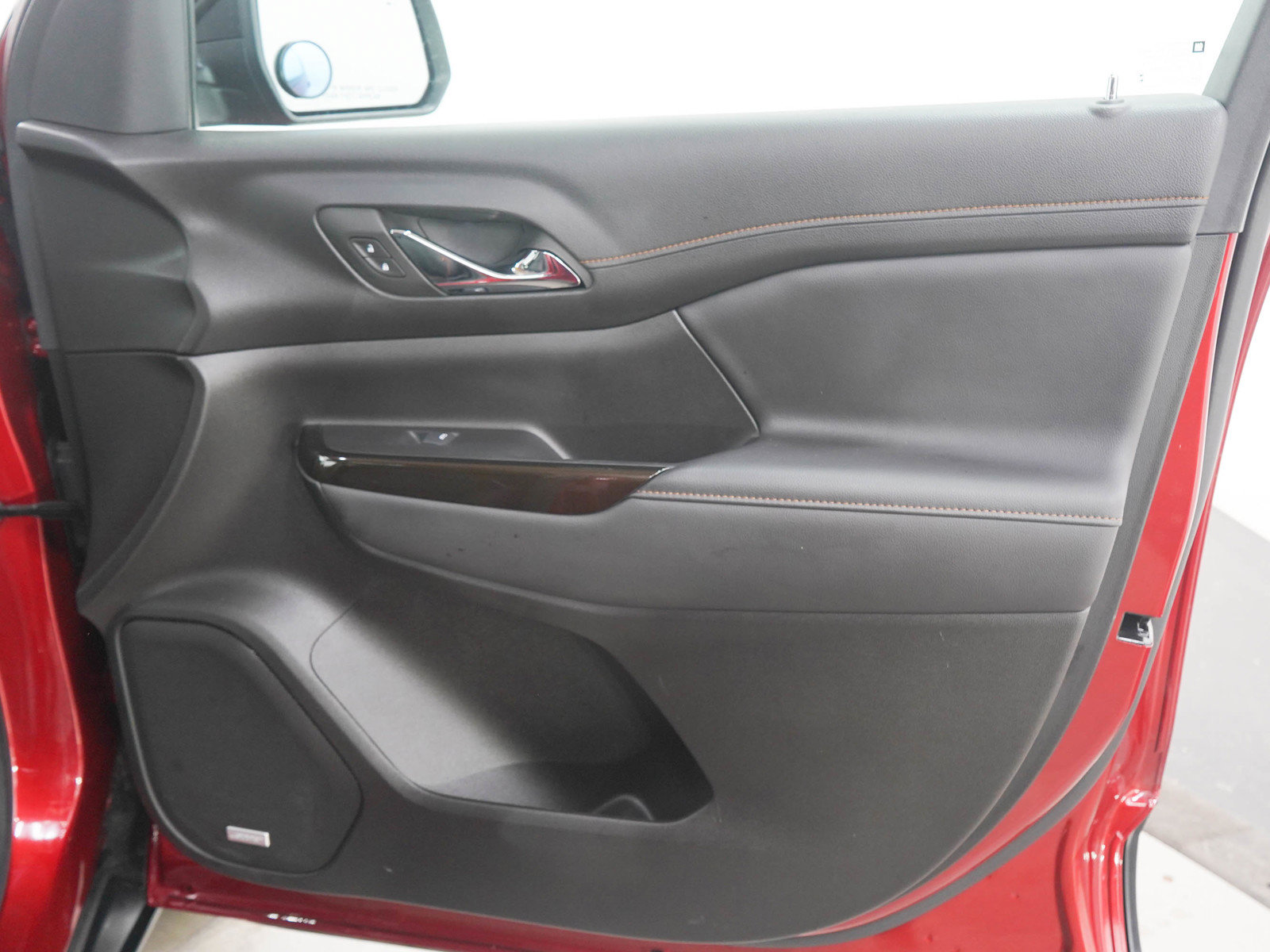 Used 2023 GMC Acadia AT4 w/ Technology Package AWD/4WD image 12