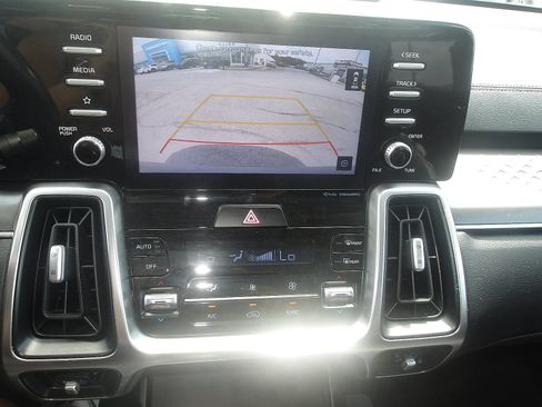 Used 2021 Kia Sorento S w/ Panoramic Sunroof Package AWD/4WD image 21