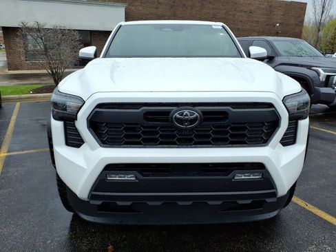 New 2026 Toyota Tacoma TRD Off-Road AWD/4WD image 2