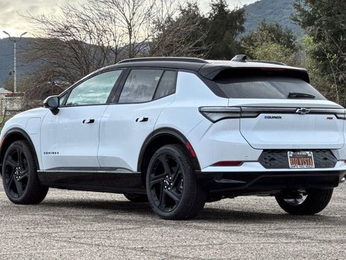 New 2026 Chevrolet Equinox EV RS image 6