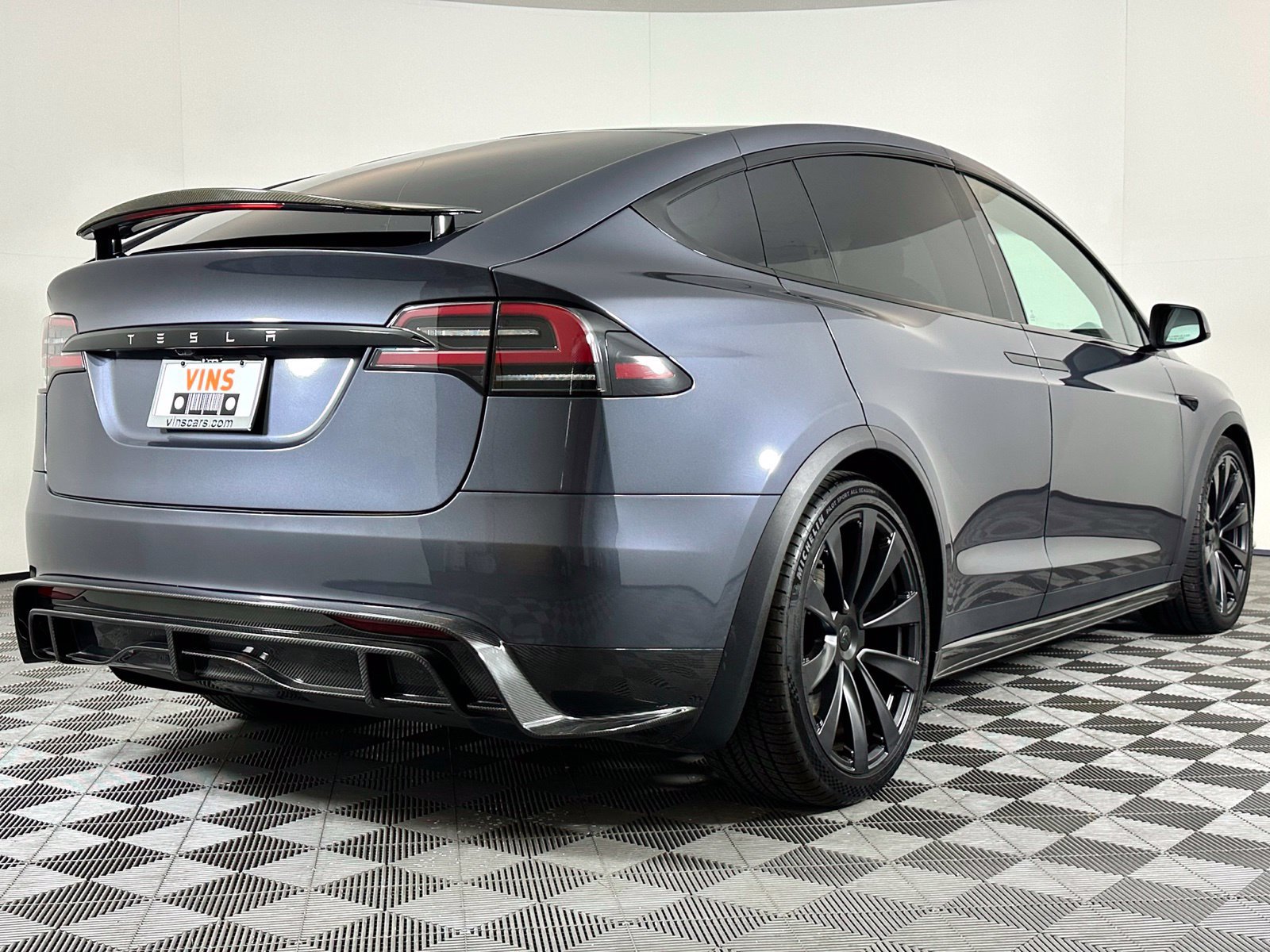 Used 2023 Tesla Model X AWD/4WD image 5