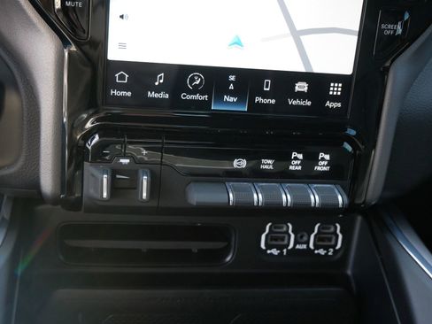 Used 2023 RAM 2500 Laramie AWD/4WD image 18