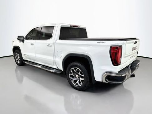 Used 2022 GMC Sierra 1500 SLT w/ SLT Premium Package AWD/4WD image 5