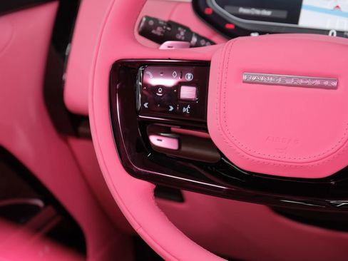 Used 2025 Land Rover Range Rover SE image 50