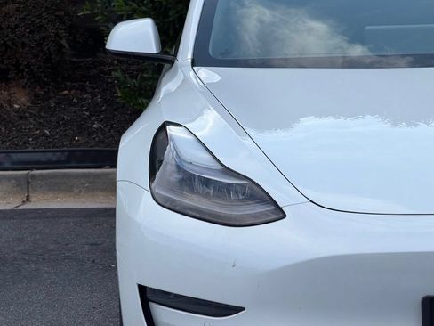 Used 2021 Tesla Model 3 Standard Range RWD image 4