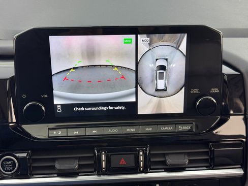 Used 2023 Nissan Pathfinder Platinum w/ Lighting Package (N93) image 27