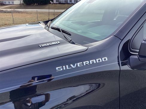 Certified 2025 Chevrolet Silverado 1500 Custom image 19