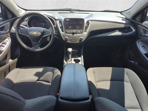 Used 2022 Chevrolet Malibu LT FWD image 24