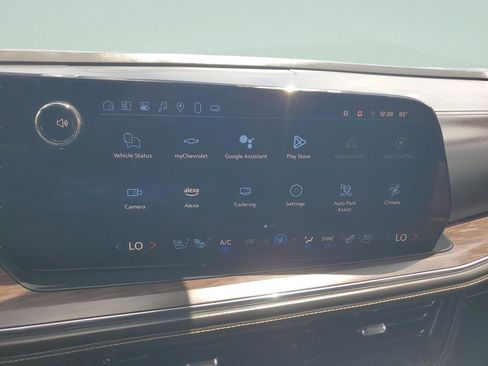 Certified 2025 Chevrolet Tahoe Premier AWD/4WD image 21