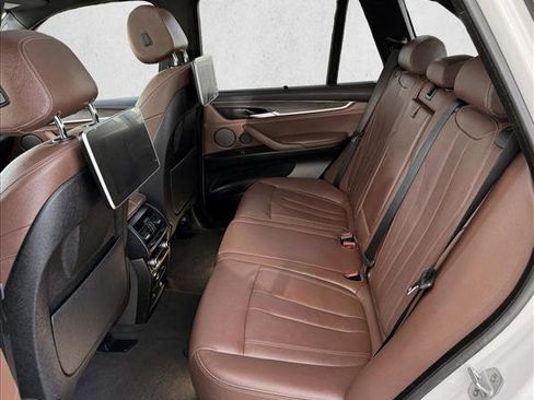 Used 2017 BMW X5 xDrive40e image 17