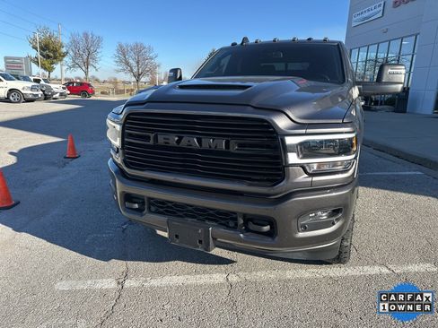 Used 2024 RAM 3500 Laramie w/ Night Edition image 11