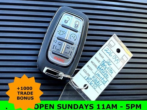 New 2026 Chrysler Pacifica Limited w/ Uconnect Theater Family Group image 33