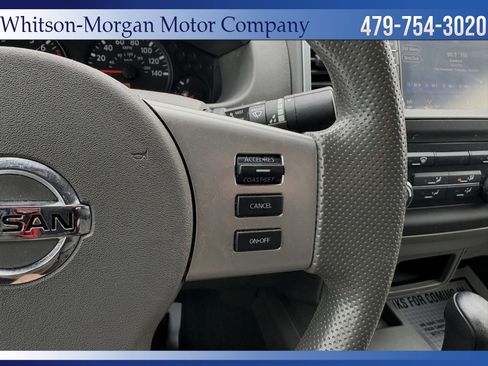 Used 2021 Nissan Frontier SV w/ SV Utility Package image 17