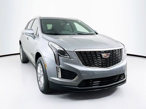 New 2026 Cadillac XT5 Luxury image 1