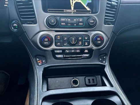 Used 2019 GMC Yukon Denali w/ Denali Ultimate Package image 18