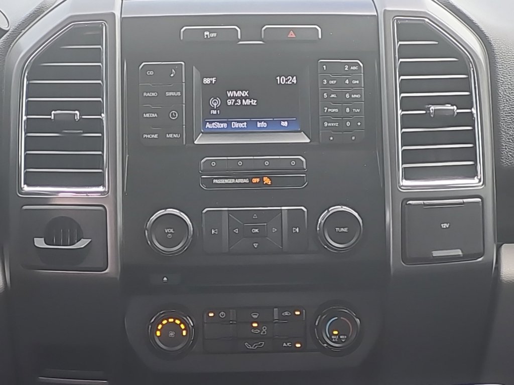 Used 2016 Ford F150 XLT RWD image 4