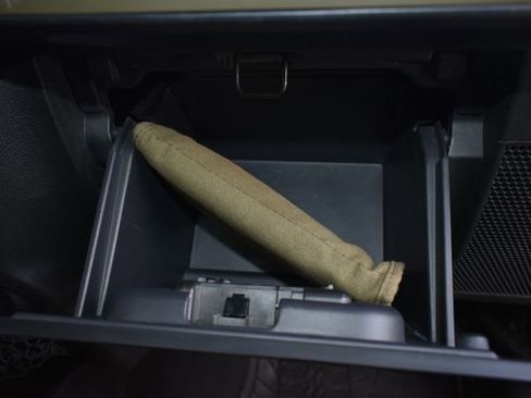 Used 2015 Jeep Wrangler Unlimited Sport image 34