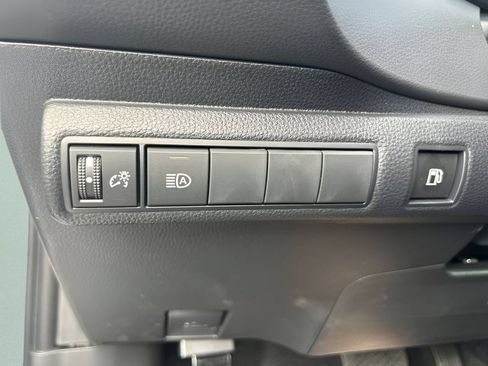Used 2026 Toyota Corolla LE w/ LE Premium Package FWD image 20